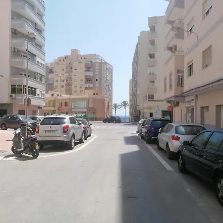 Piso Agradable Cerca De La Playa 아파트 알메리아