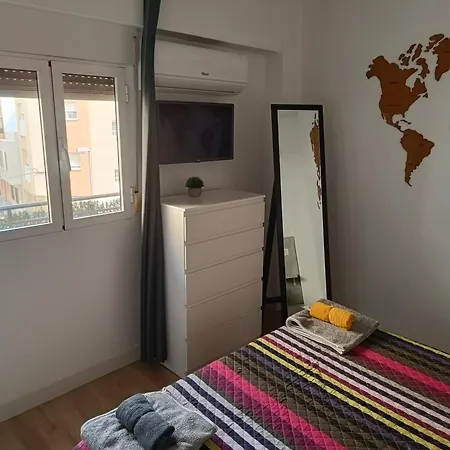 Piso Agradable Cerca De La Playa 아파트 *